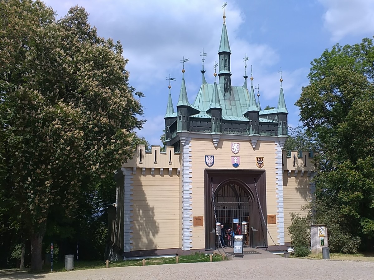 Zrcadlové bludiště