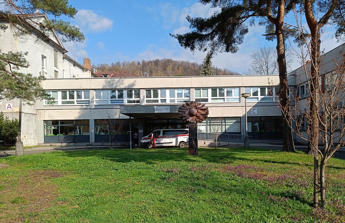 Pohled zvenku*