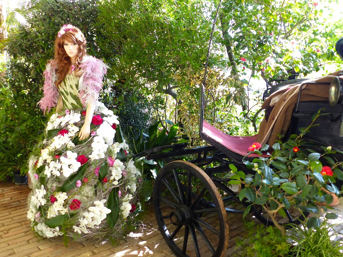 Do květin oděná ......