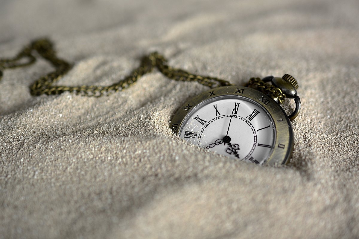 anncapictures-pocket-watch-3156771.jpg