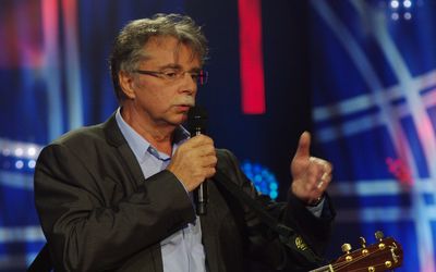 Se svou deskou Zelená pošta se po čtyřiceti letech vracejí na koncertní pódia osobnosti československého bigbítu Marián Varga a Pavol Hammel (na snímku).