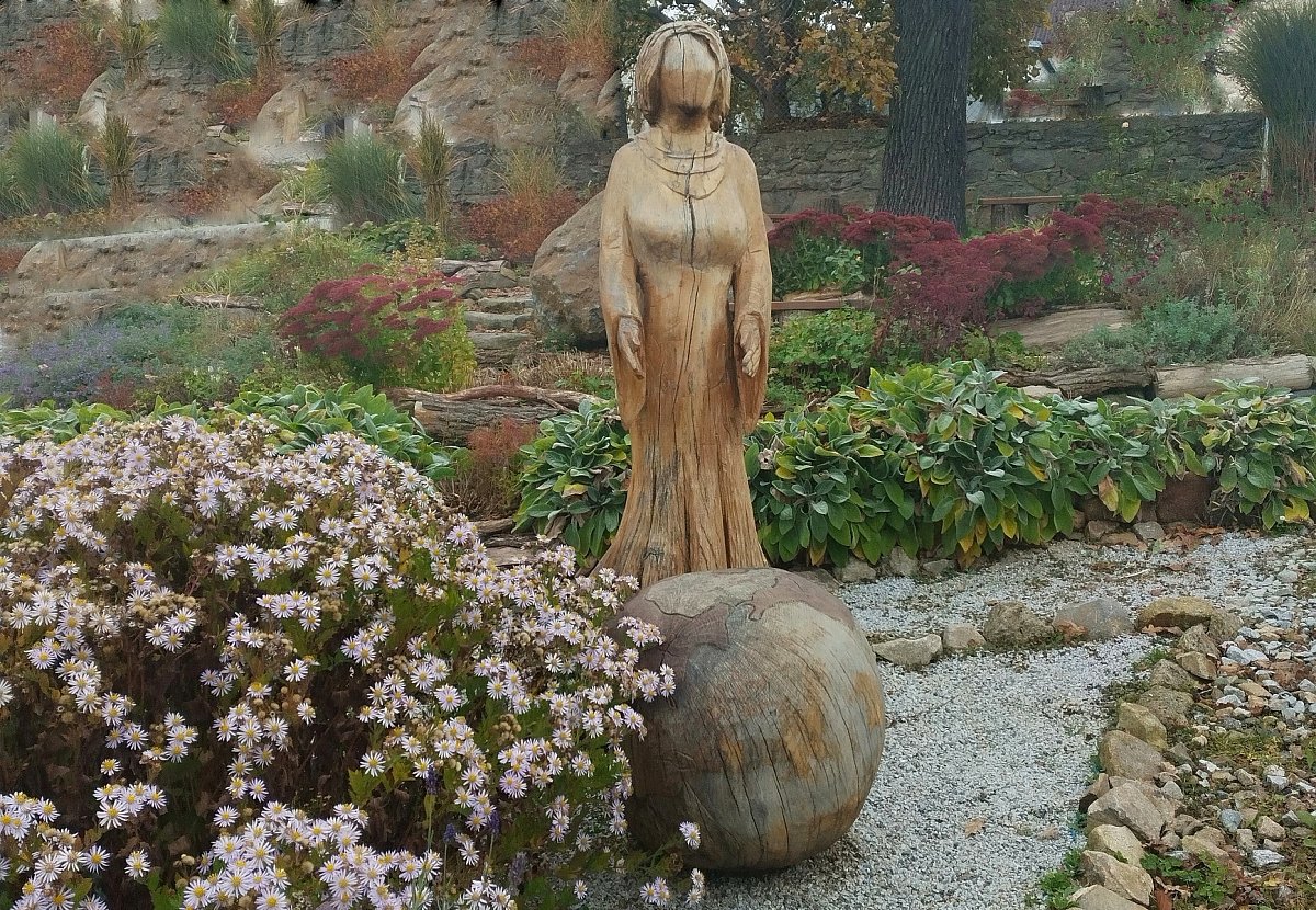 Zlý sen o vykradačích hrobů a domově důchodců