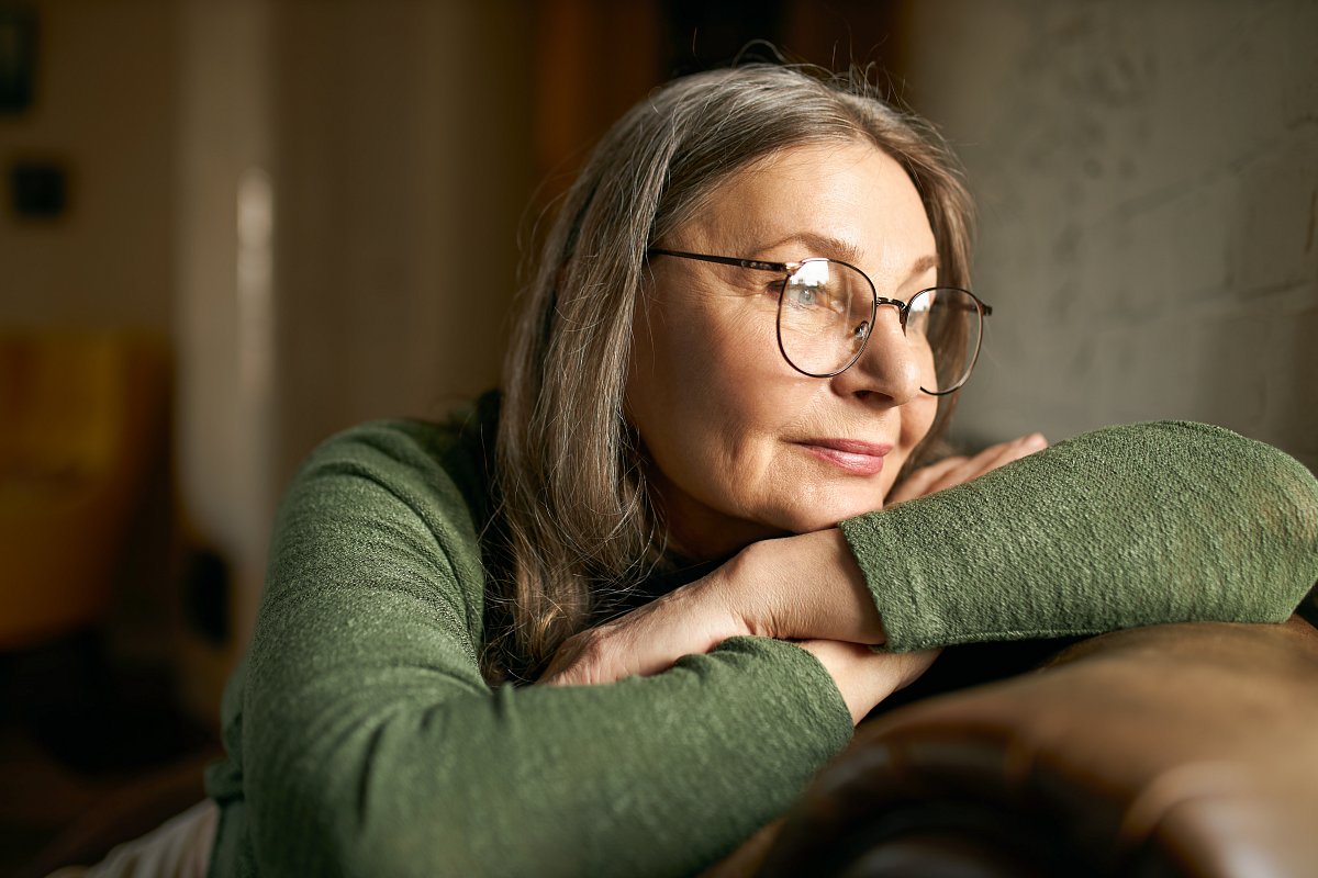 expressive-senior-female-posing-indoor-1.jpg